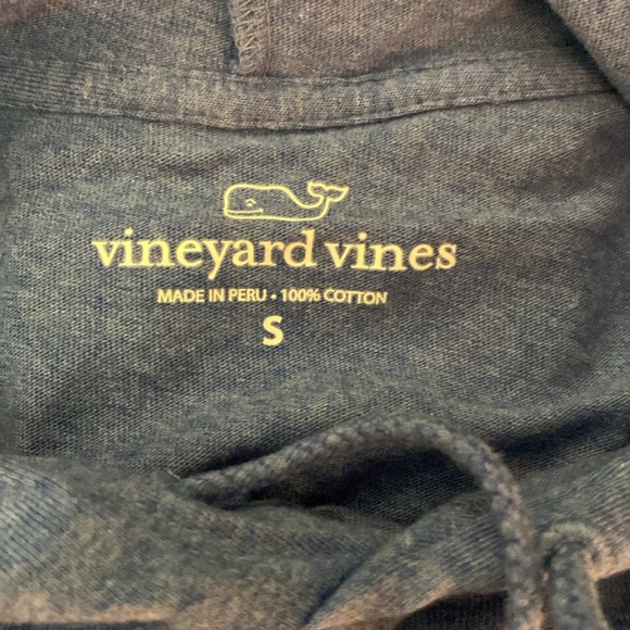 NWT men’s Vineyard Vines hooded shirt - Picture 4 of 5
